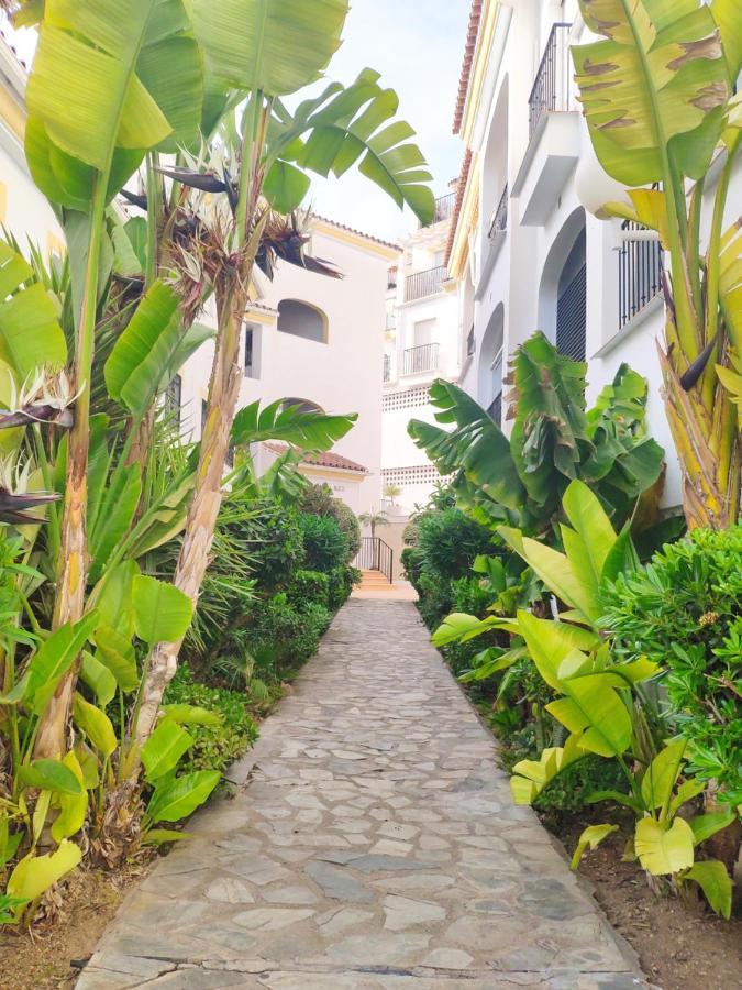 Bonito Piso A 300M De La Playa Nerja Apartment Luaran gambar