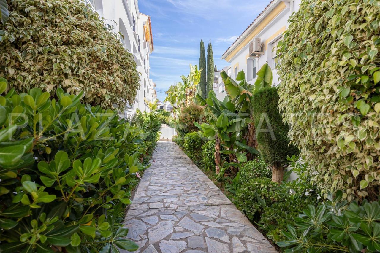 Bonito Piso A 300M De La Playa Nerja Apartment Luaran gambar